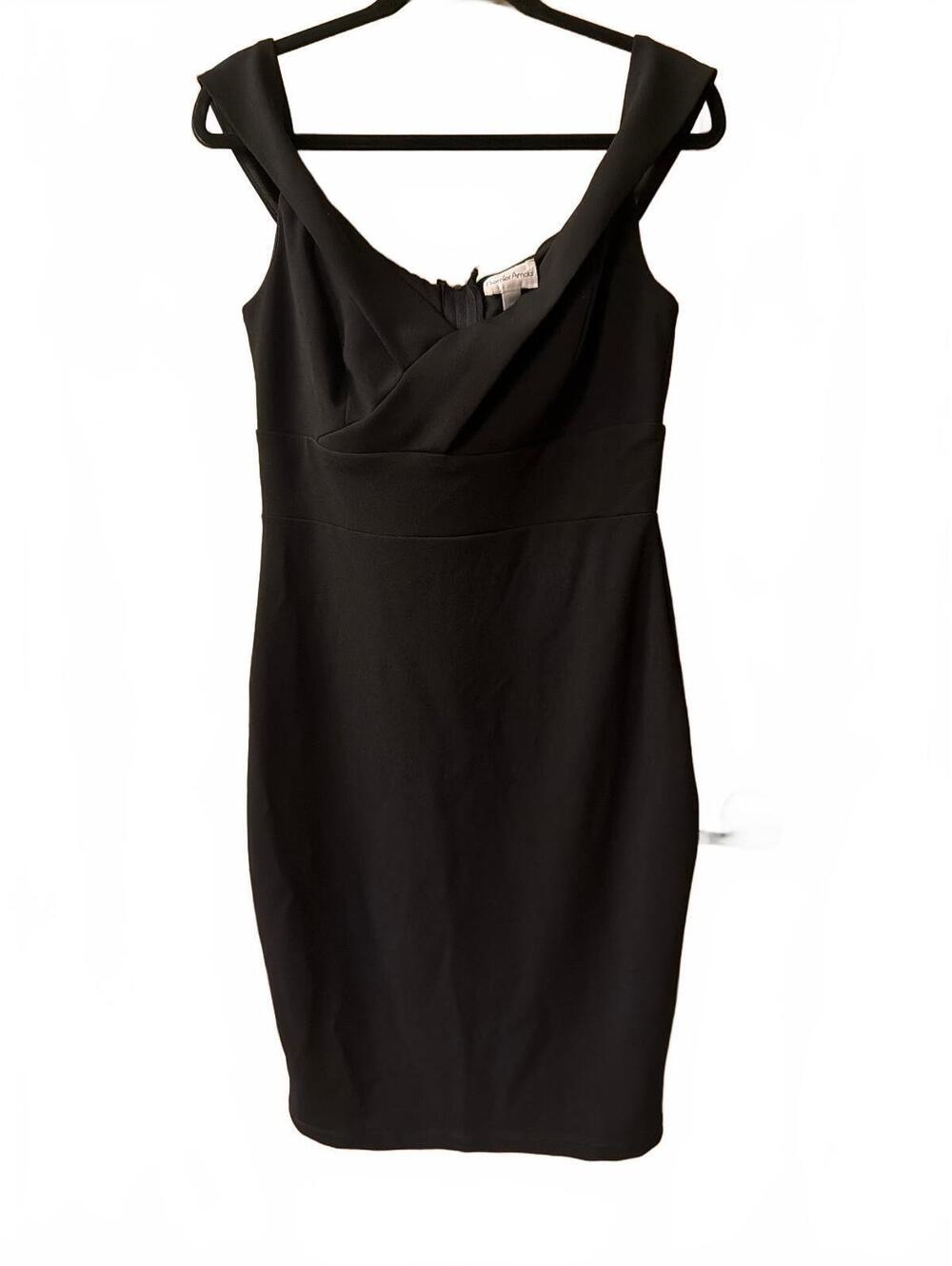 Premier Amour Black Sleeveless Sheath Dress